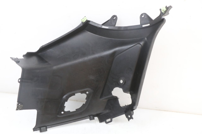 photo de COPERCHIO SOTTO SELLA DESTRO PEUGEOT KISBEE 4T 50 (2018 - 2022)