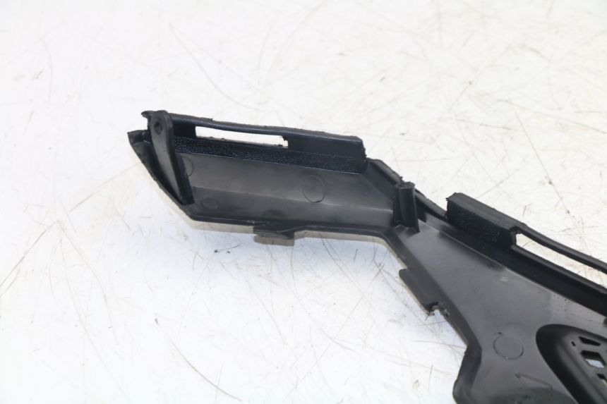 photo de COPERCHIO SOTTO SELLA DESTRO KYMCO AGILITY RS 4T 50 (2009 - 2013)