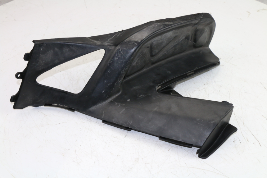 photo de COPERCHIO SOTTO SELLA DESTRO KYMCO GRAND DINK 125 (2002 - 2007)