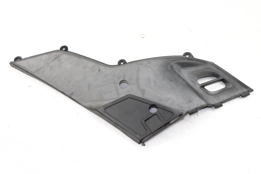 photo de COPERCHIO SOTTO SELLA DESTRO KYMCO PEOPLE S 125 (2000 - 2008)