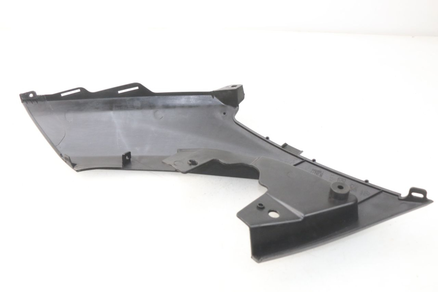 photo de COPERCHIO SOTTO SELLA DESTRO PEUGEOT METROPOLIS 400 (2017 - 2020)