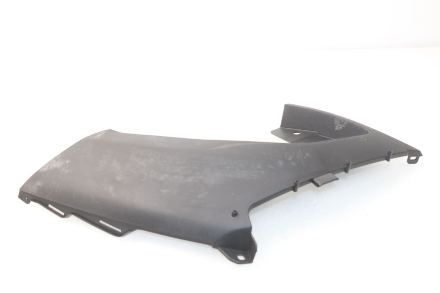 photo de COPERCHIO SOTTO SELLA DESTRO PEUGEOT METROPOLIS 400 (2017 - 2020)