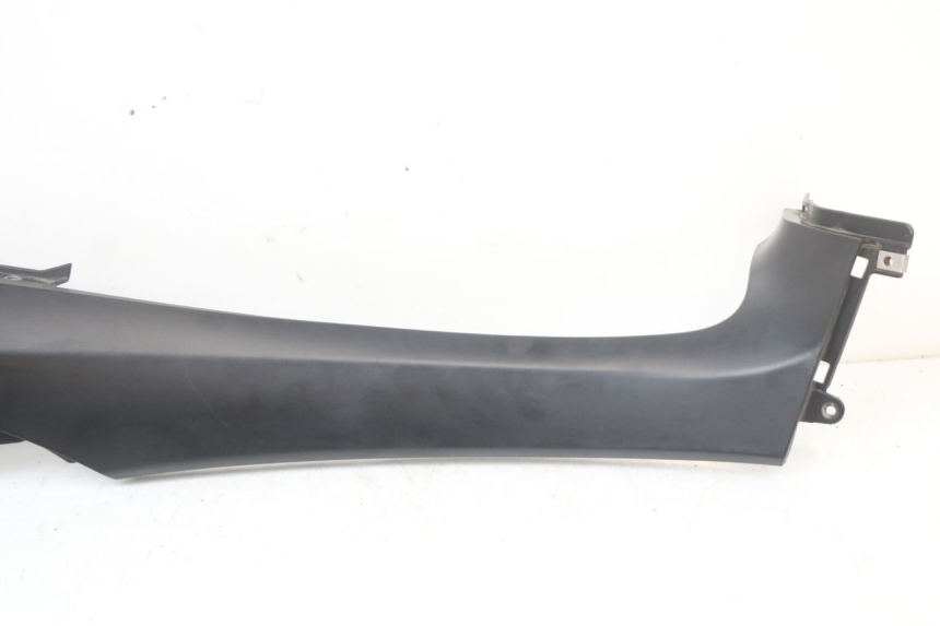 photo de CARENA SOTTO SELLA DESTRA PIAGGIO MP3 HPE 350 (2018 - 2020)