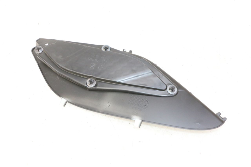 photo de CARENA SOTTO SELLA DESTRA PIAGGIO MP3 HPE 310 (2024 - 2025)