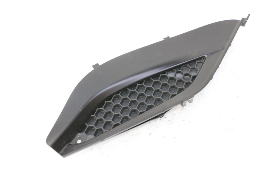 photo de CARENA SOTTO SELLA DESTRA PIAGGIO MP3 HPE 310 (2024 - 2025)
