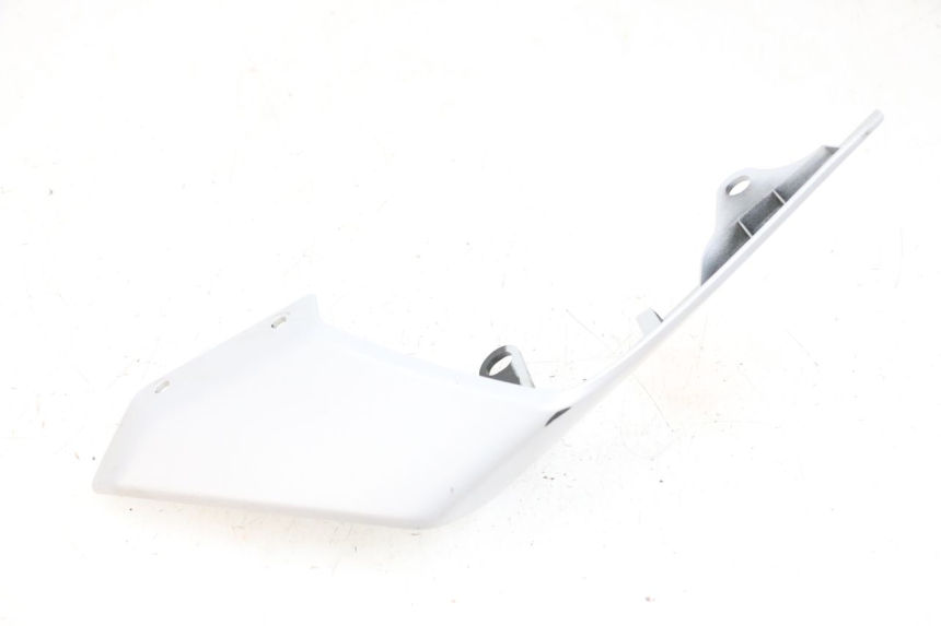 photo de CARENA SOTTO SELLA DESTRA YAMAHA MT-07 MT07 ABS 700 (2018 - 2020) - Stato della superficie e materiale