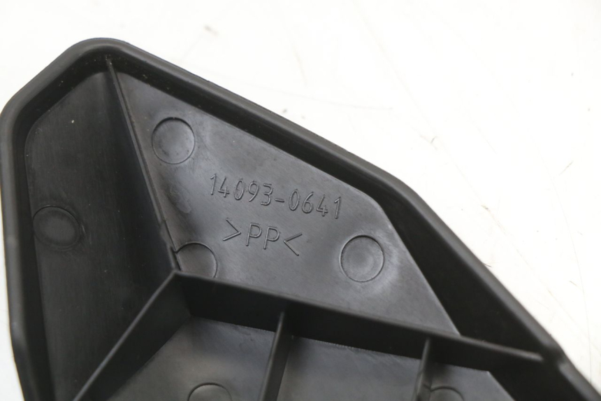 photo de CARENA SOTTO SELLA DESTRA KAWASAKI NINJA 400 (2018 - 2023)