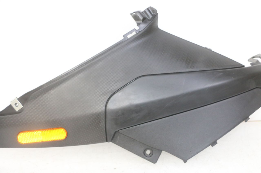 photo de CARENA SOTTO SELLA DESTRA PIAGGIO NRG POWER PUREJET 50 (2018 - 2021)