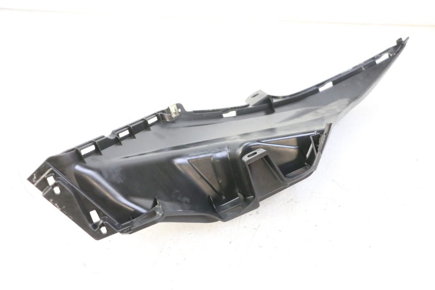 photo de CARENA SOTTO SELLA DESTRA SYM ORBIT III 3 4T 50 (2021 - 2025) - Zoom sullo stato d'uso