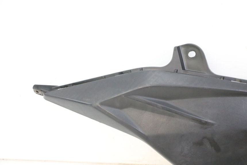 photo de CARENA SOTTO SELLA DESTRA SYM ORBIT III 3 4T 50 (2021 - 2025) - Dettagli dei punti di fissaggio