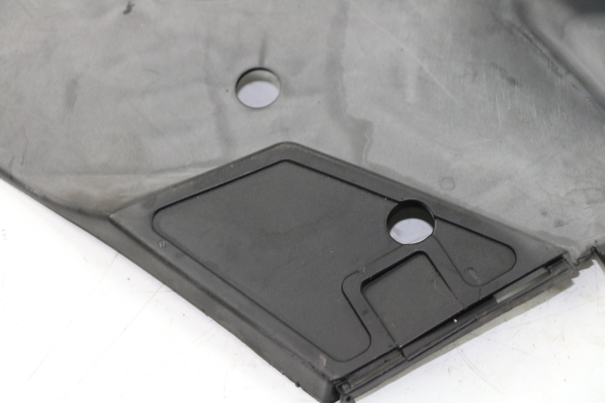 photo de COPERCHIO SOTTO SELLA DESTRO KYMCO PEOPLE S 125 (2000 - 2008)