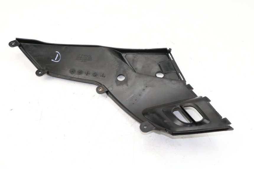 photo de COPERCHIO SOTTO SELLA DESTRO KYMCO PEOPLE S 125 (2000 - 2008)