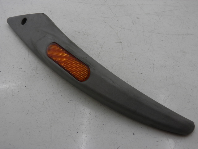 photo de CACHE SOUS SELLE DROIT PIAGGIO LIBERTY 2T 50 (2004 - 2008)