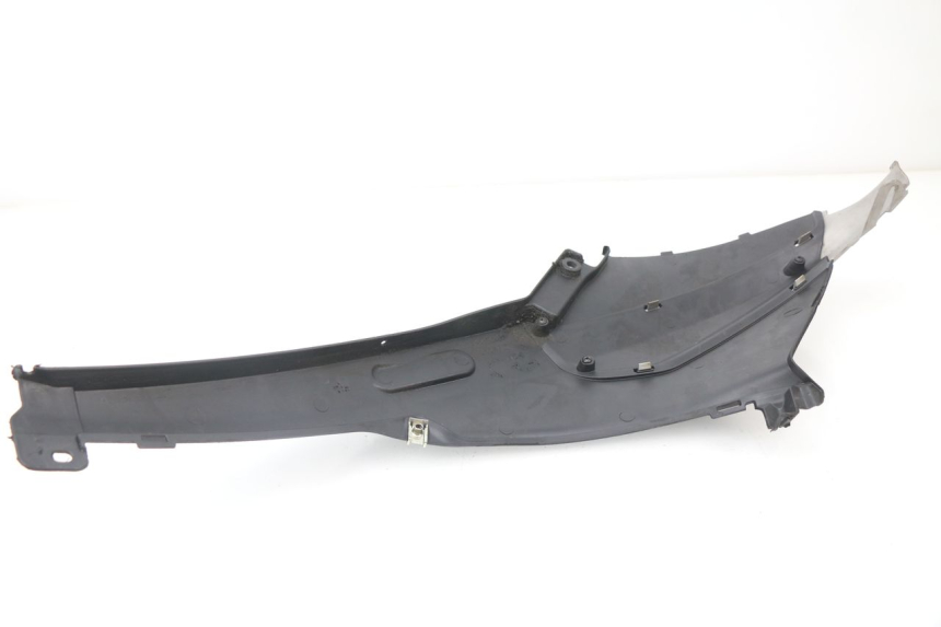photo de COPERCHIO SOTTO SELLA DESTRO PIAGGIO NRG 50 (2004 - 2017)