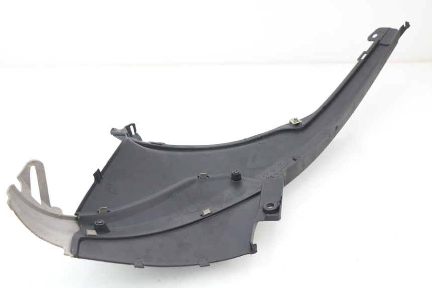 photo de COPERCHIO SOTTO SELLA DESTRO PIAGGIO NRG 50 (2004 - 2017)