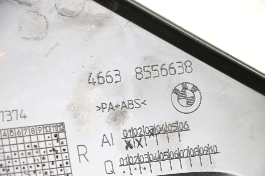 photo de CARENA SOTTO SELLA DESTRA BMW R GS 1250 (2021 - 2024) - Dettaglio del componente