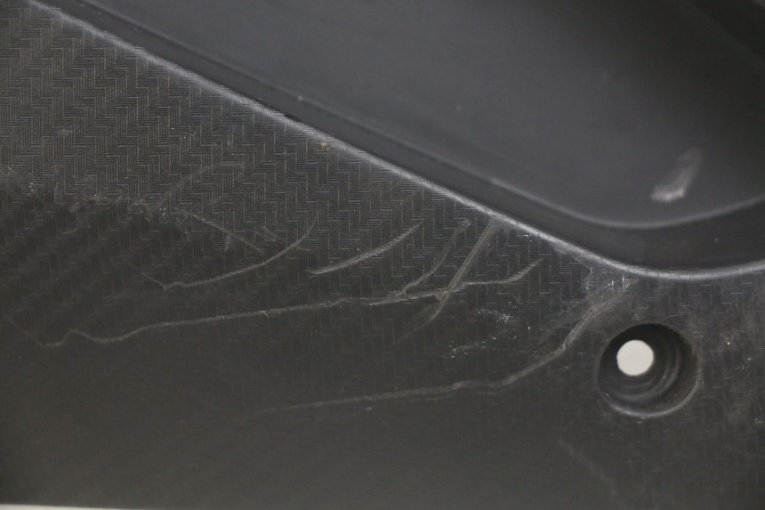 photo de CACHE SOTTO SELLA DESTRO GILERA RUNNER SP 50 (2009 - 2017)