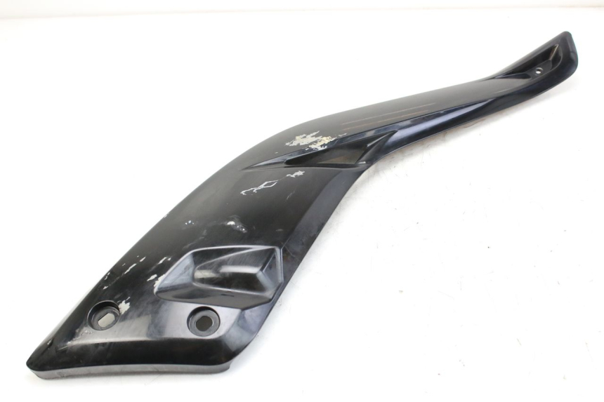 photo de COPERCHIO SOTTO SELLA DESTRO MBK SKYCRUISER 125 (2010 - 2013)
