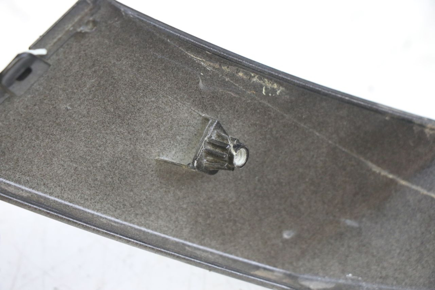 photo de COPERCHIO SOTTO SELLA DESTRO PEUGEOT SPEEDFIGHT 4 4T 50 (2015 - 2019)