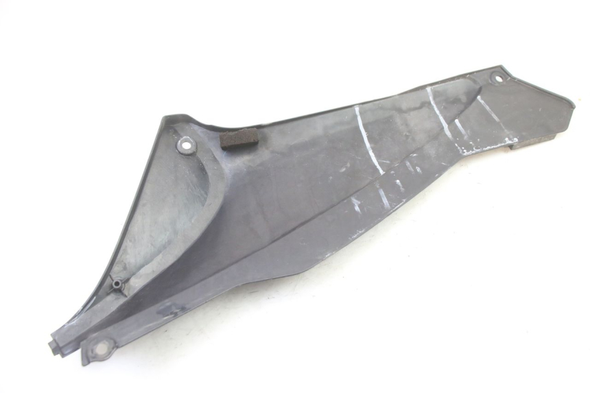 photo de CARENA SOTTO SELLA DESTRA HONDA ST PAN EUROPEAN 1300 (2002 - 2013)