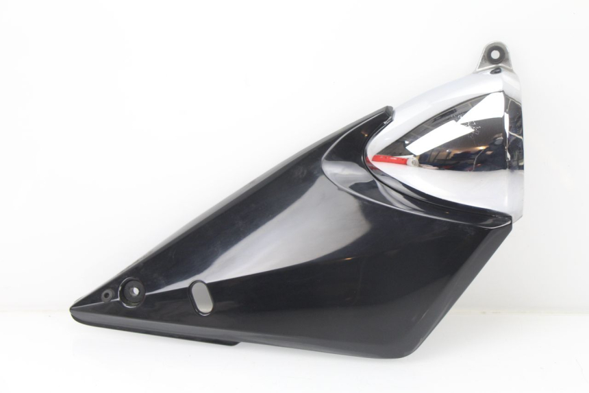 photo de COPERCHIO SOTTO SELLA DESTRO SUZUKI GSF N BANDIT 600 (2000 - 2004)