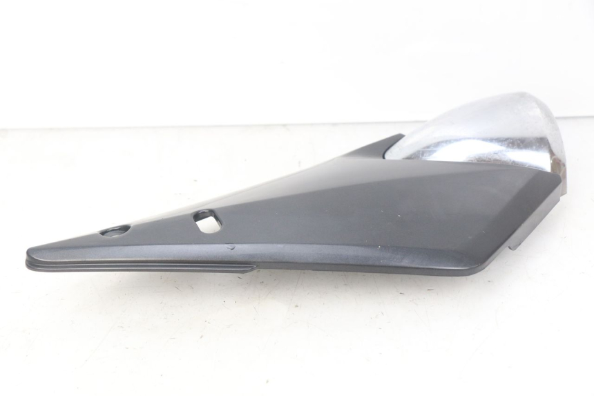 photo de COPERCHIO SOTTO SELLA DESTRO SUZUKI GSF N BANDIT 600 (2000 - 2004)