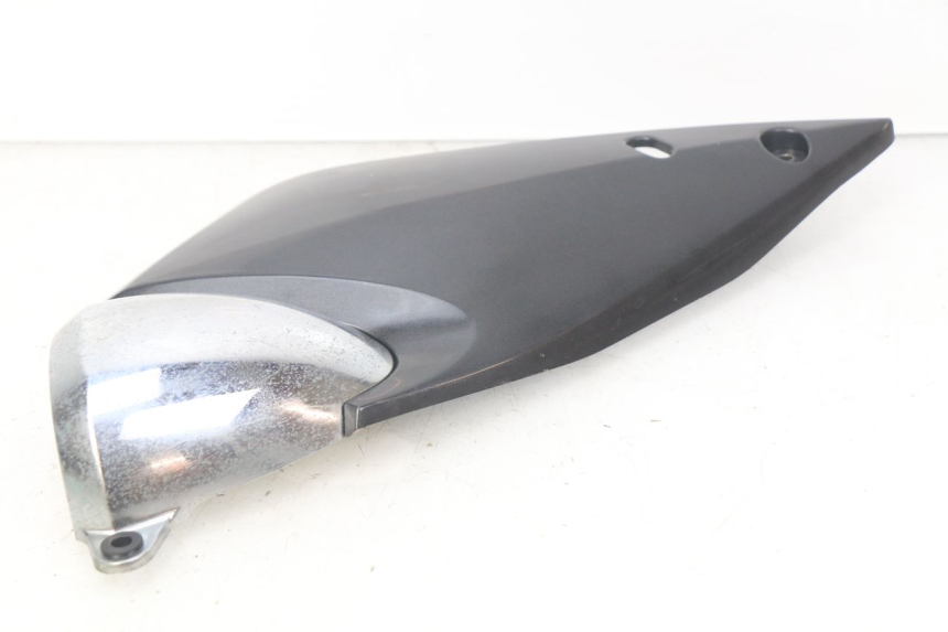 photo de COPERCHIO SOTTO SELLA DESTRO SUZUKI GSF N BANDIT 600 (2000 - 2004)