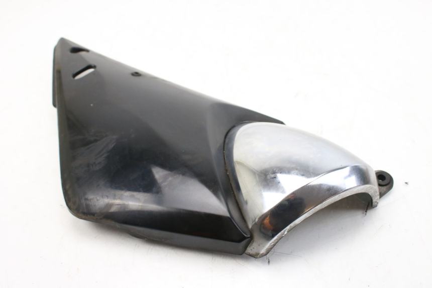 photo de COPERCHIO SOTTO SELLA DESTRO SUZUKI GSF S BANDIT 600 (2000 - 2004)