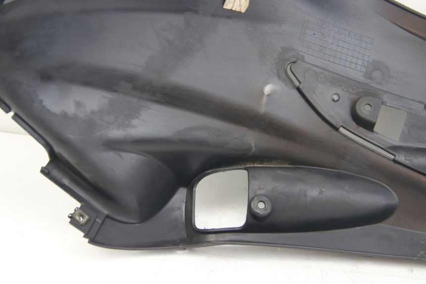 photo de CACHE SOTTO SELLA DESTRO SUZUKI SIXTEEN 125 (2008 - 2010)