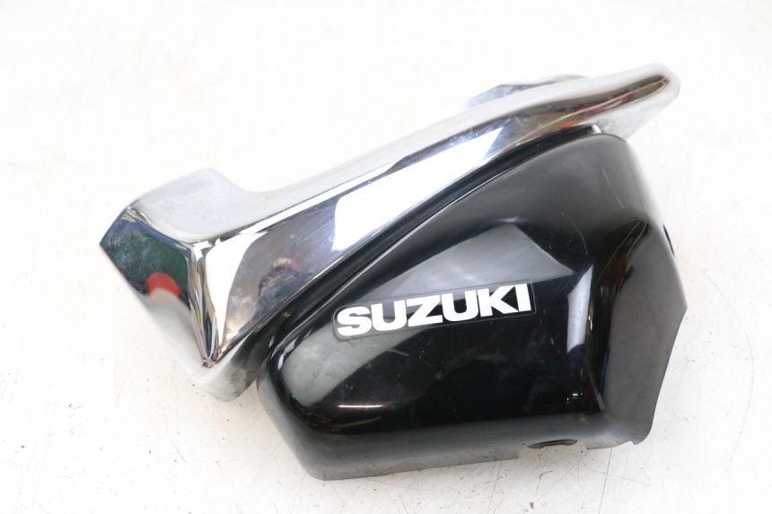 photo de CARENA SOTTO SELLA DESTRA SUZUKI VL INTRUDER 125 (2004 - 2007)