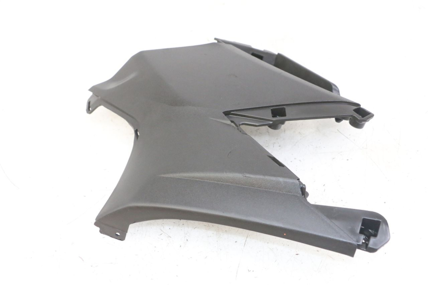 photo de COPERCHIO SOTTO SELLA DESTRO APRILIA SXR 50 (2021 - 2023)