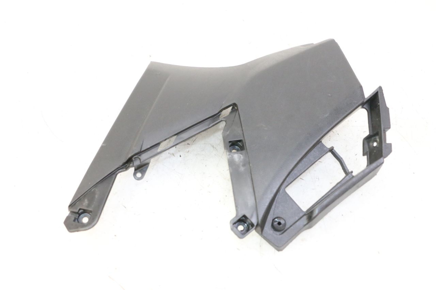 photo de COPERCHIO SOTTO SELLA DESTRO APRILIA SXR 50 (2021 - 2023)
