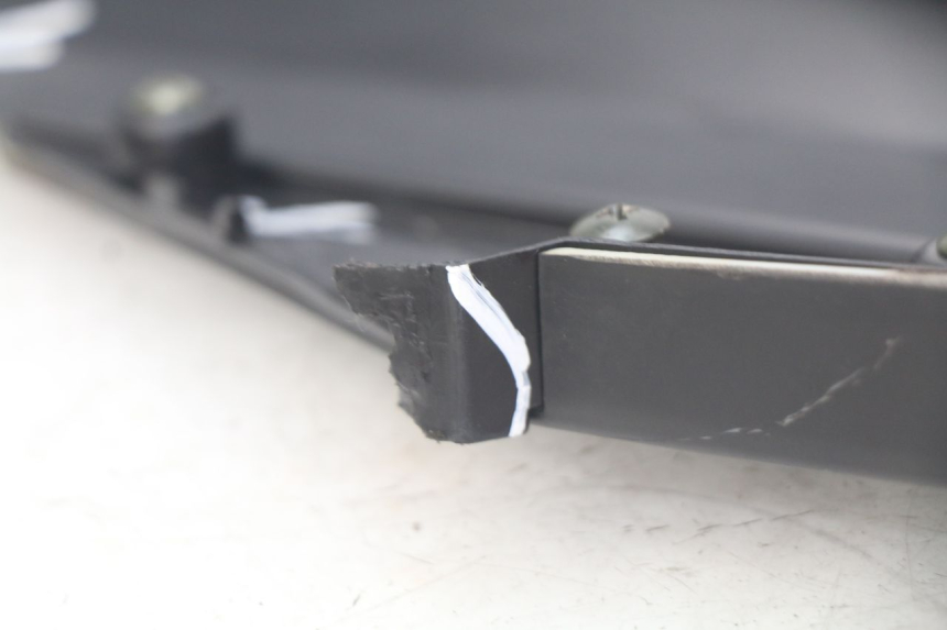 photo de COPERCHIO SOTTO SELLA DESTRO TNT MOTOR GRIDO 2T 50 (2010 - 2019)