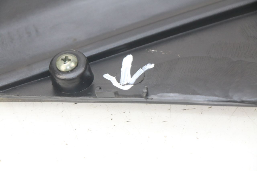 photo de COPERCHIO SOTTO SELLA DESTRO TNT MOTOR GRIDO 2T 50 (2010 - 2019)