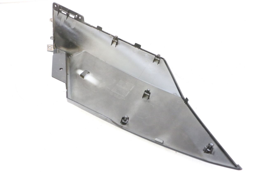 photo de COPERCHIO SOTTO SELLA DESTRO PEUGEOT TWEET 4T 50 (2023 - 2025)