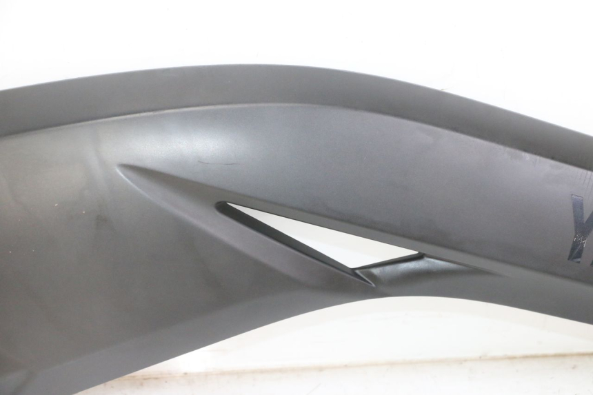 photo de COPERCHIO SOTTO SELLA DESTRO YAMAHA X-MAX XMAX 125 (2010 - 2014)