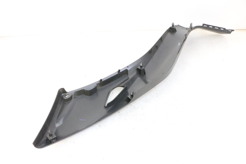 photo de CARENA SOTTO SELLA DESTRA YAMAHA XMAX X-MAX 125 (2021 - 2025)