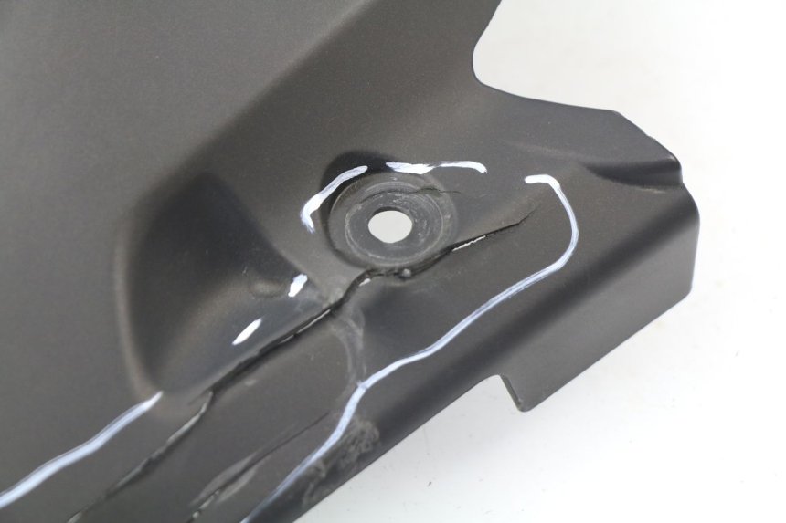 photo de COPERCHIO SOTTO SELLA DESTRO YAMAHA XP T-MAX TMAX ABS 530 (2012 - 2015)