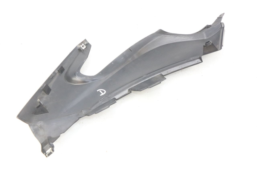 photo de COPERCHIO SOTTO SELLA DESTRO YAMAHA XP T-MAX TMAX ABS 530 (2012 - 2015)