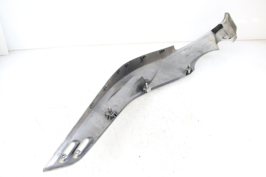 photo de COPERCHIO SOTTO SELLA DESTRO YAMAHA XP T-MAX TMAX 500 (2004 - 2007)