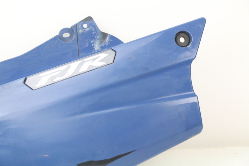 photo de COPERCHIO SOTTO SELLA DESTRO YAMAHA FJR ABS 1300 (2006 - 2012)