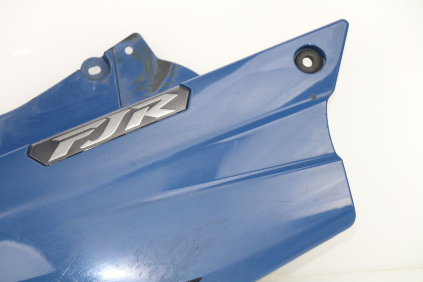 photo de COPERCHIO SOTTO SELLA DESTRO YAMAHA FJR ABS 1300 (2006 - 2012)