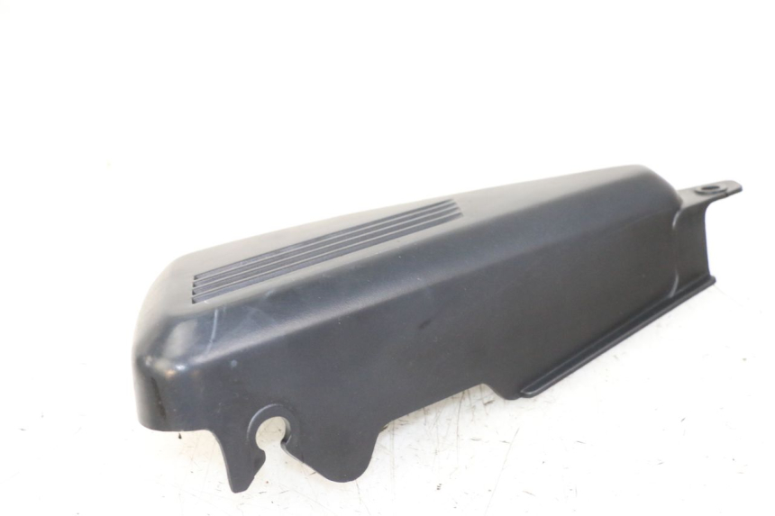 photo de CARENA SOTTO SELLA DESTRA YAMAHA FZS FAZER 600 (2001 - 2003)