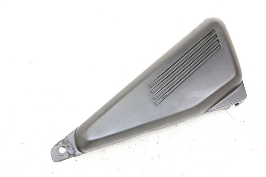 photo de CARENA SOTTO SELLA DESTRA YAMAHA FZS FAZER 600 (2001 - 2003)