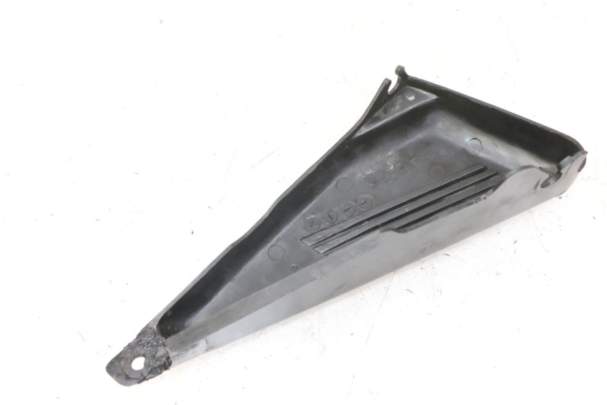 photo de CARENA SOTTO SELLA DESTRA YAMAHA FZS FAZER 600 (2001 - 2003)