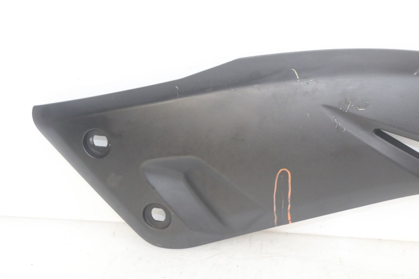 photo de COPERCHIO SOTTO SELLA DESTRO YAMAHA X-MAX XMAX 125 (2010 - 2014)