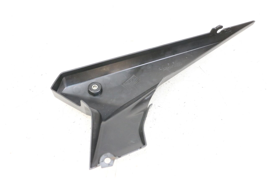 photo de COPERCHIO SOTTO SELLA DESTRO YAMAHA XJ6 ABS 600 (2008 - 2016)