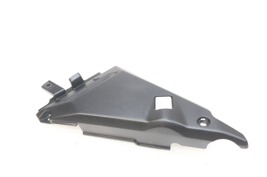 photo de COPERCHIO SOTTO SELLA DESTRO KAWASAKI Z 650 (2016 - 2019)