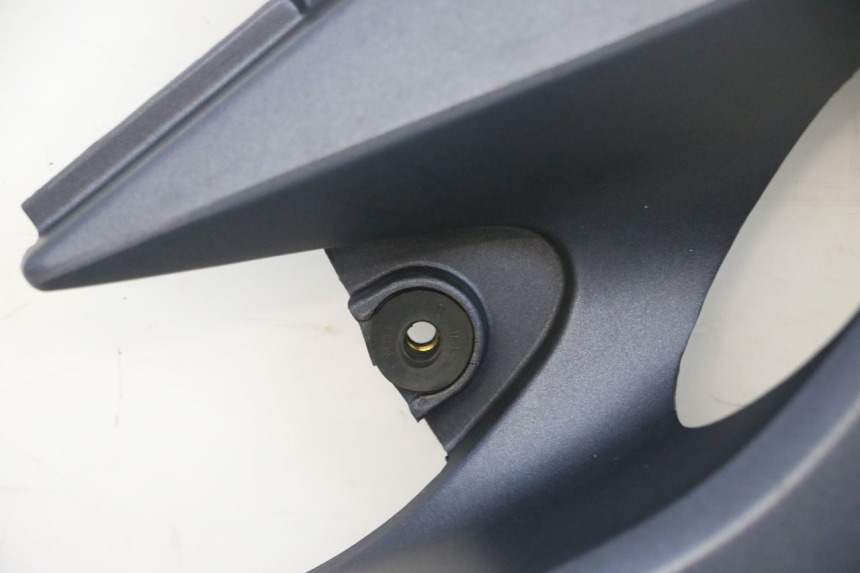 photo de CARENA SOTTO SELLA DESTRA KAWASAKI ZR 7 750 (1999 - 2001) - Foto prodotto supplementare