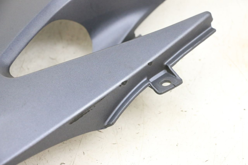 photo de CARENA SOTTO SELLA DESTRA KAWASAKI ZR 7 750 (1999 - 2001) - Vista d'insieme del prodotto